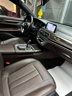 بي ام دبليو الفئة 7